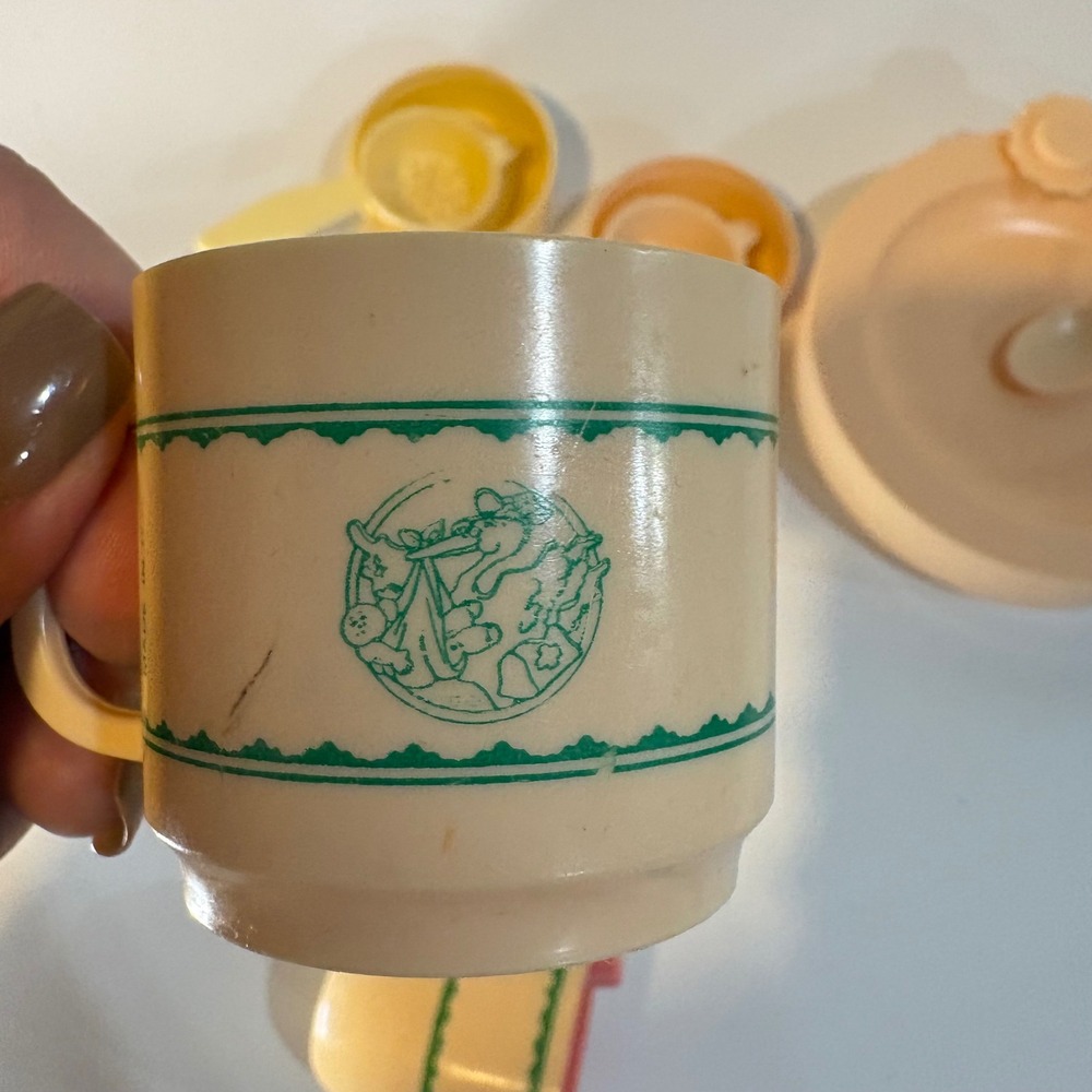 Vintage Cabbage Patch Kids Doll Feeding Set Accessories Plate Cup Spoon - Picture 3 of 5